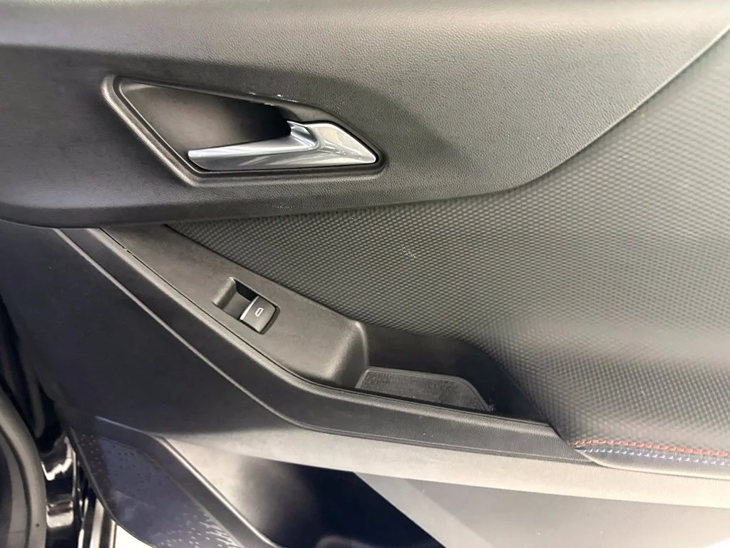 Used 2025 Mosaic Black Metallic Chevrolet RS image 18