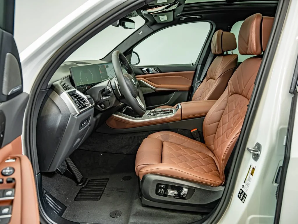 New 2026 Alpine White BMW xDrive40i image 31