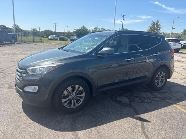 Used 2014 Green Hyundai Base image 3