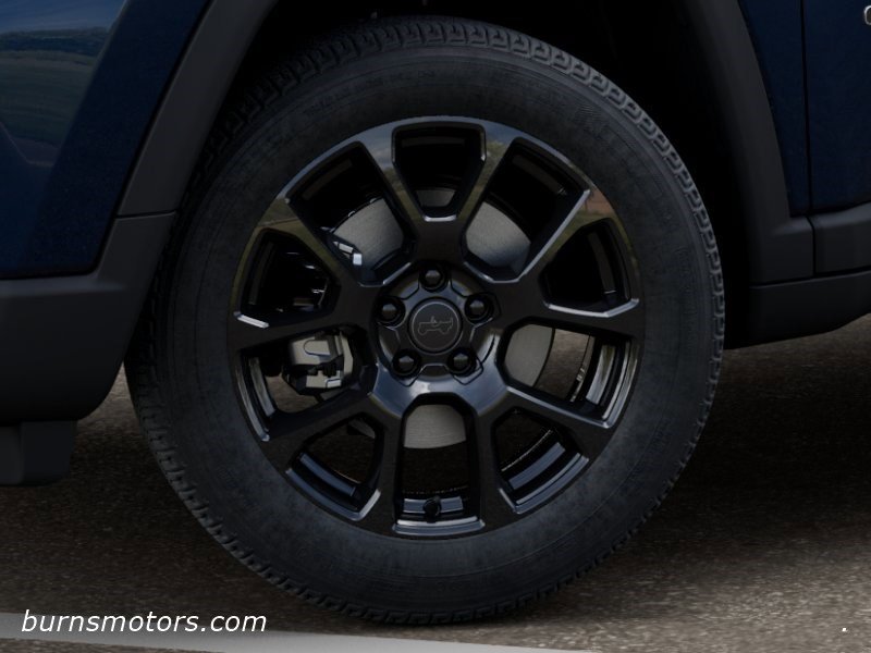 New 2026 Fathom Blue Pearl-Coat Exterior Paint Jeep Latitude Altitude image 8