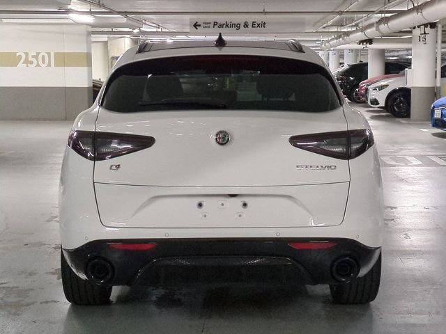 New 2026 Milano White Exterior Paint Alfa Romeo Veloce image 6