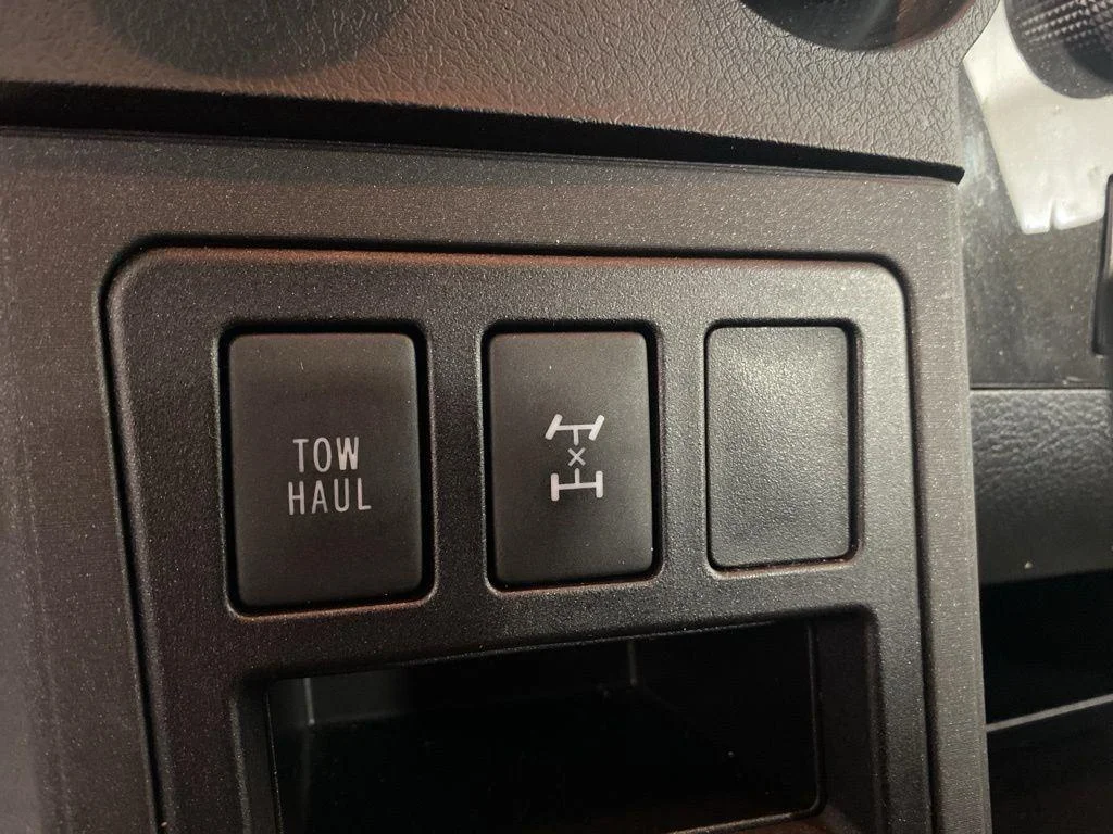 Used 2018 Midnight Black Metallic Toyota Limited image 18
