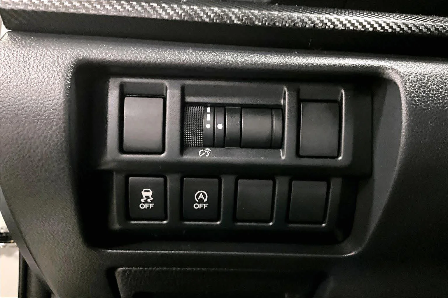 Used 2021 Crystal White Pearl Subaru  image 33