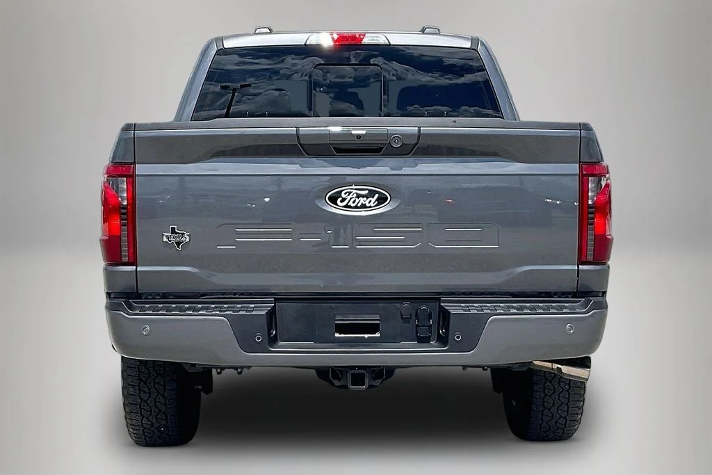 Used 2026 Gray Ford XLT image 6