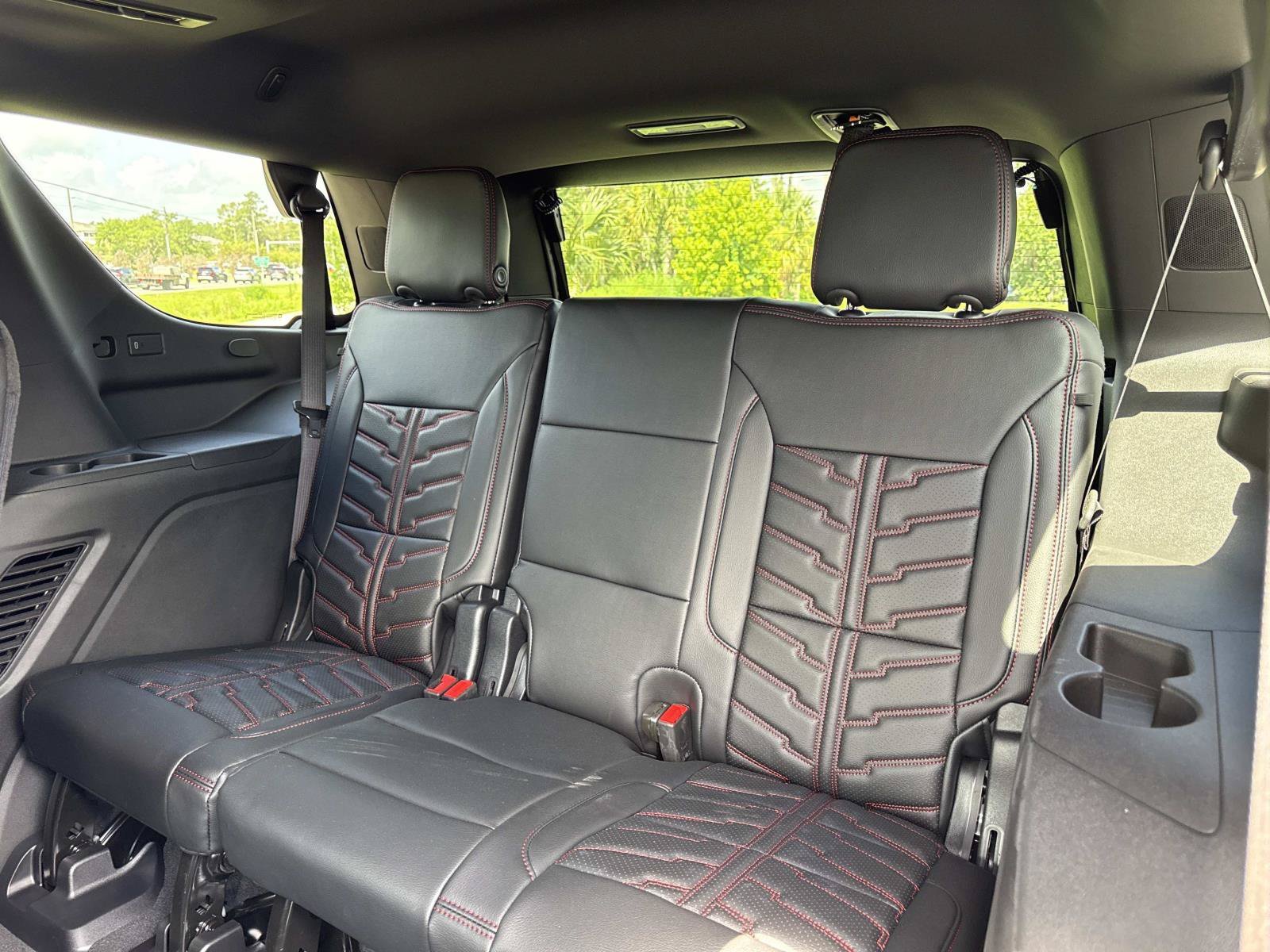 2026 Chevrolet Tahoe Z71 - Photo 12