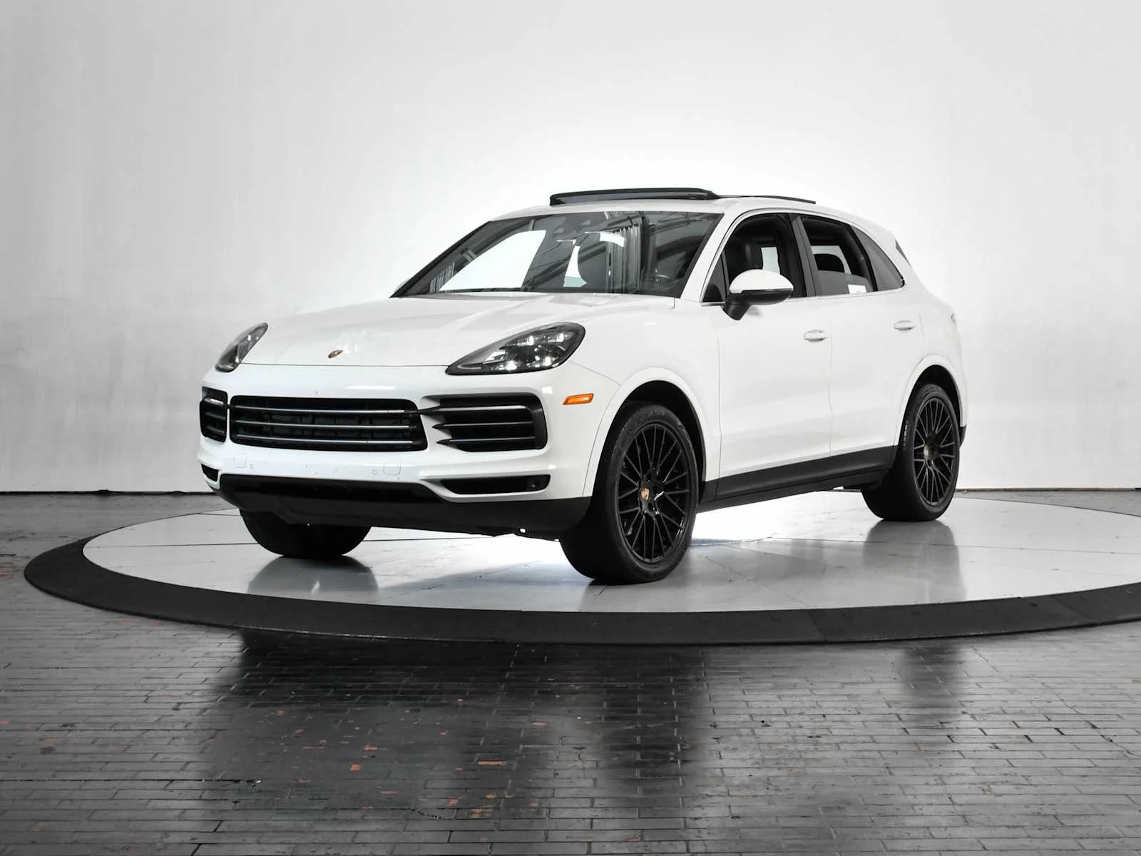 2020 Porsche Cayenne -'s photo