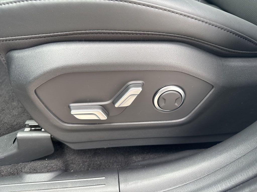 New 2026 White Hyundai SEL image 14