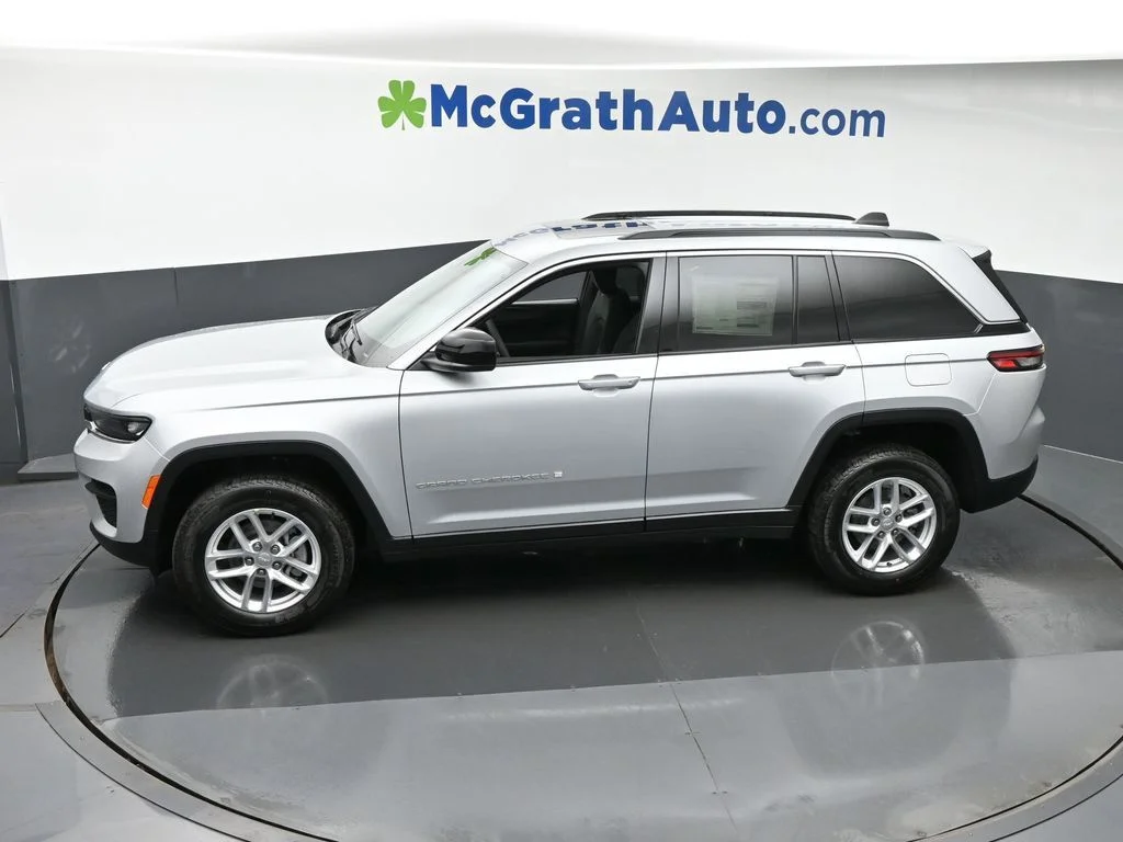 New 2025 Silver Jeep Laredo X image 24
