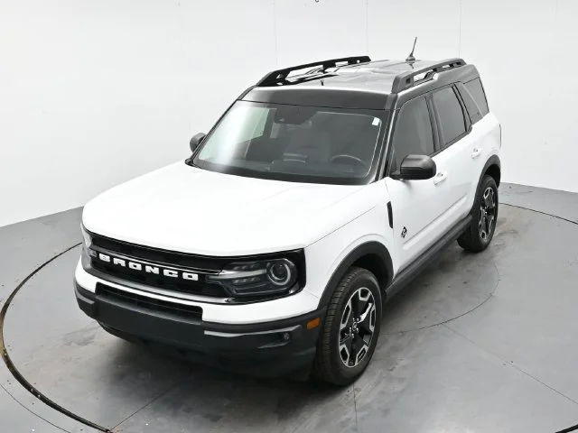 Used 2022 Oxford White Ford Outer Banks image 33