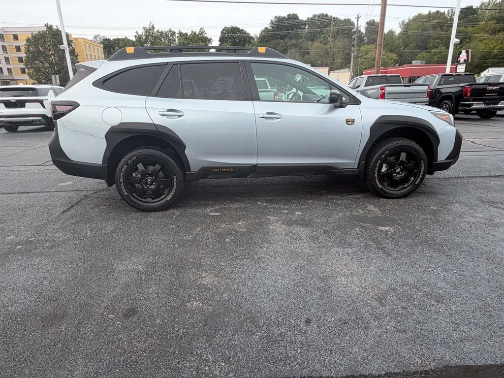 Used 2022 Silver Subaru Wilderness image 14