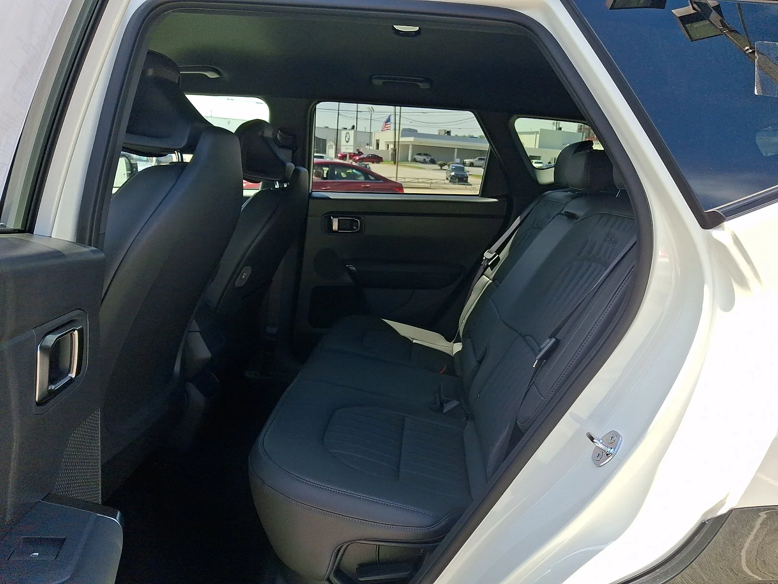 New 2027 White Kia X-Line S image 11