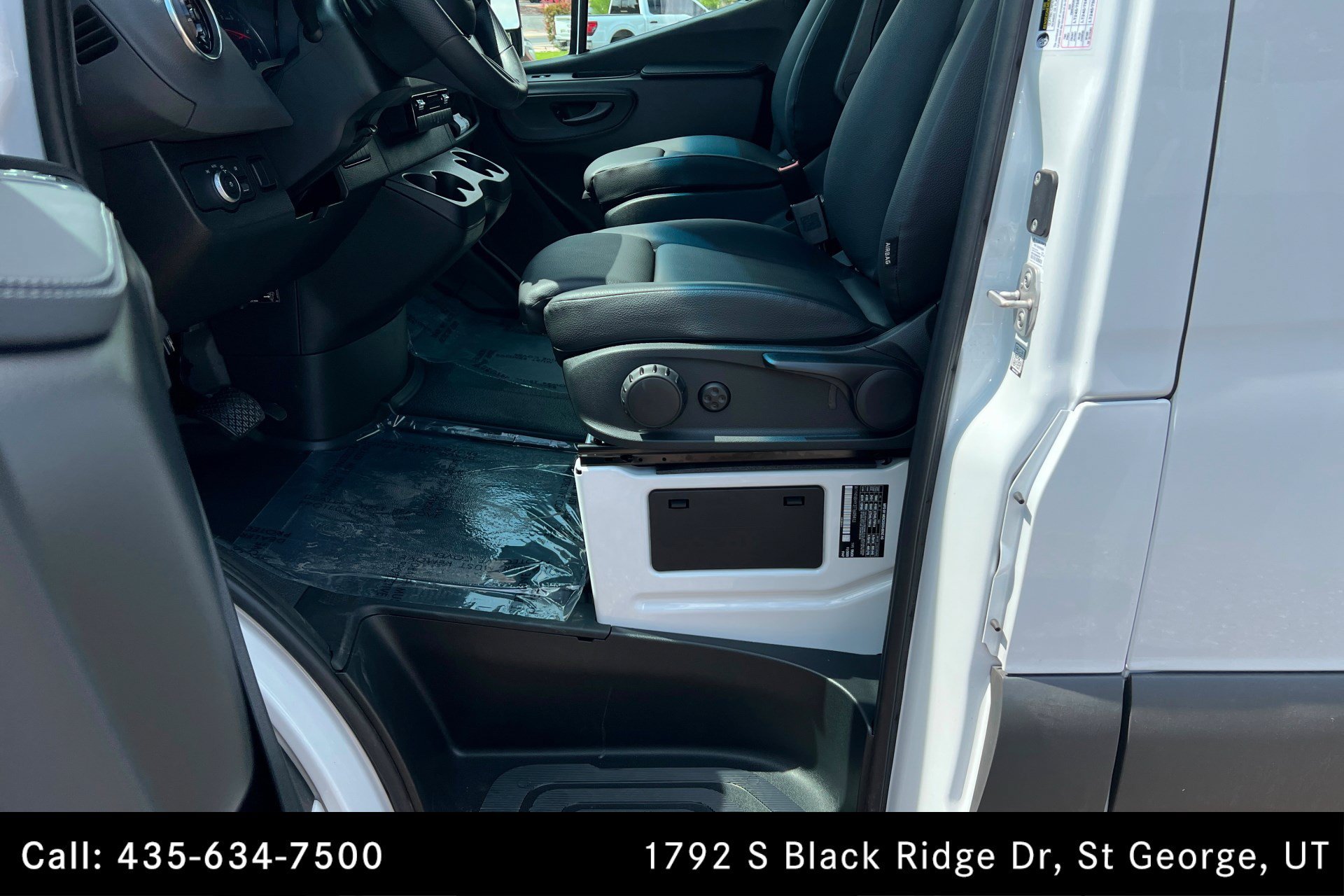 Used 2026 Arctic White Mercedes-Benz  image 14