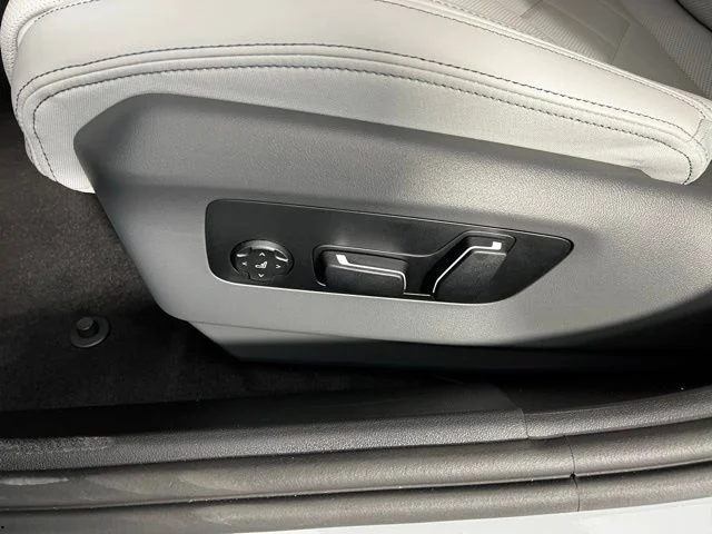 2026 BMW 5 Series 530i - Photo 17