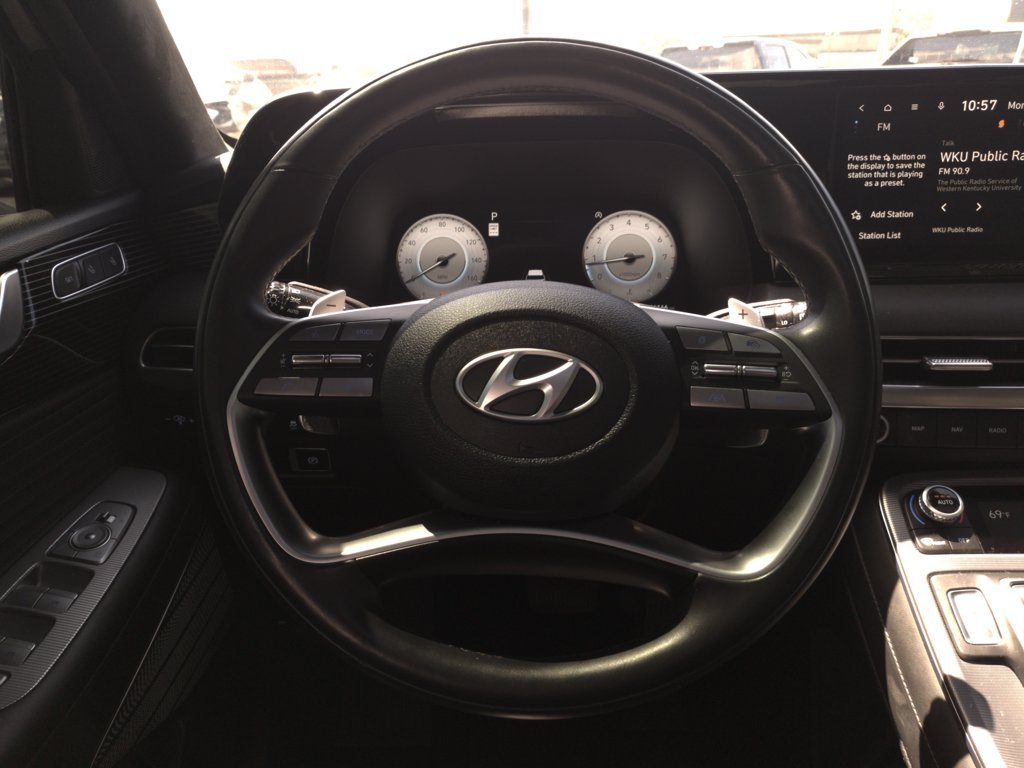Used 2024 Silver Hyundai Calligraphy image 17