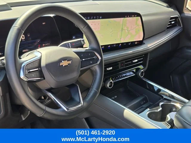 Used 2025 Summit White Chevrolet LT image 8