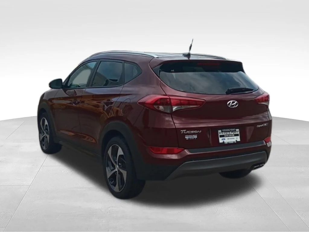 Used 2016 Ruby Wine Hyundai Sport image 5
