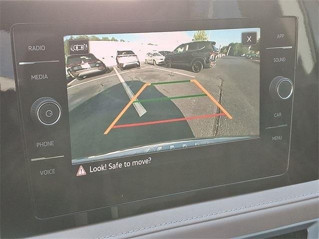 2025 Volkswagen Taos SE - Photo 15