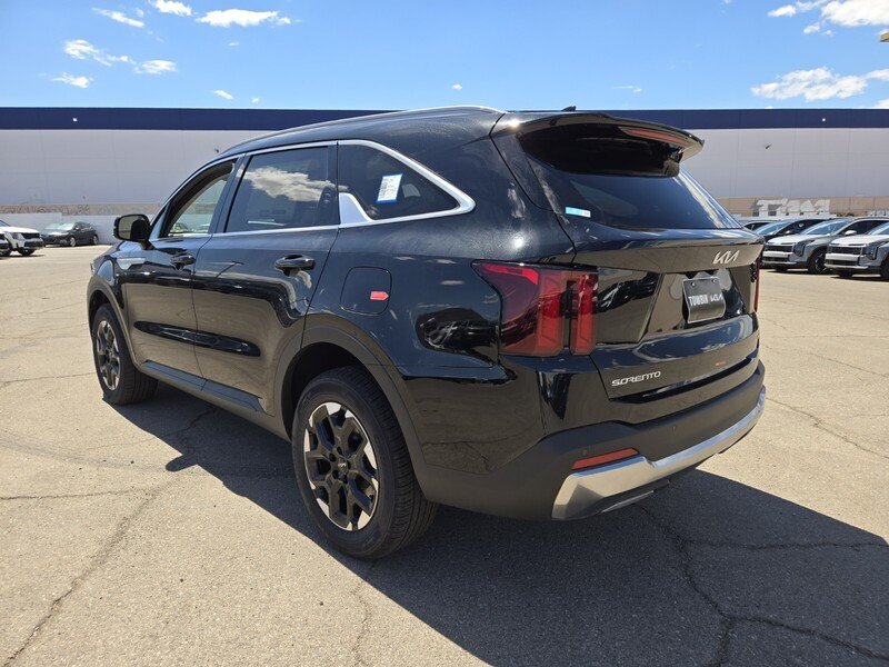 New 2026 Ebony Black Kia S image 4