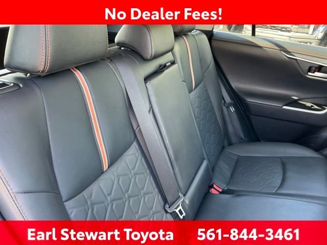Used 2024  Toyota Adventure image 26