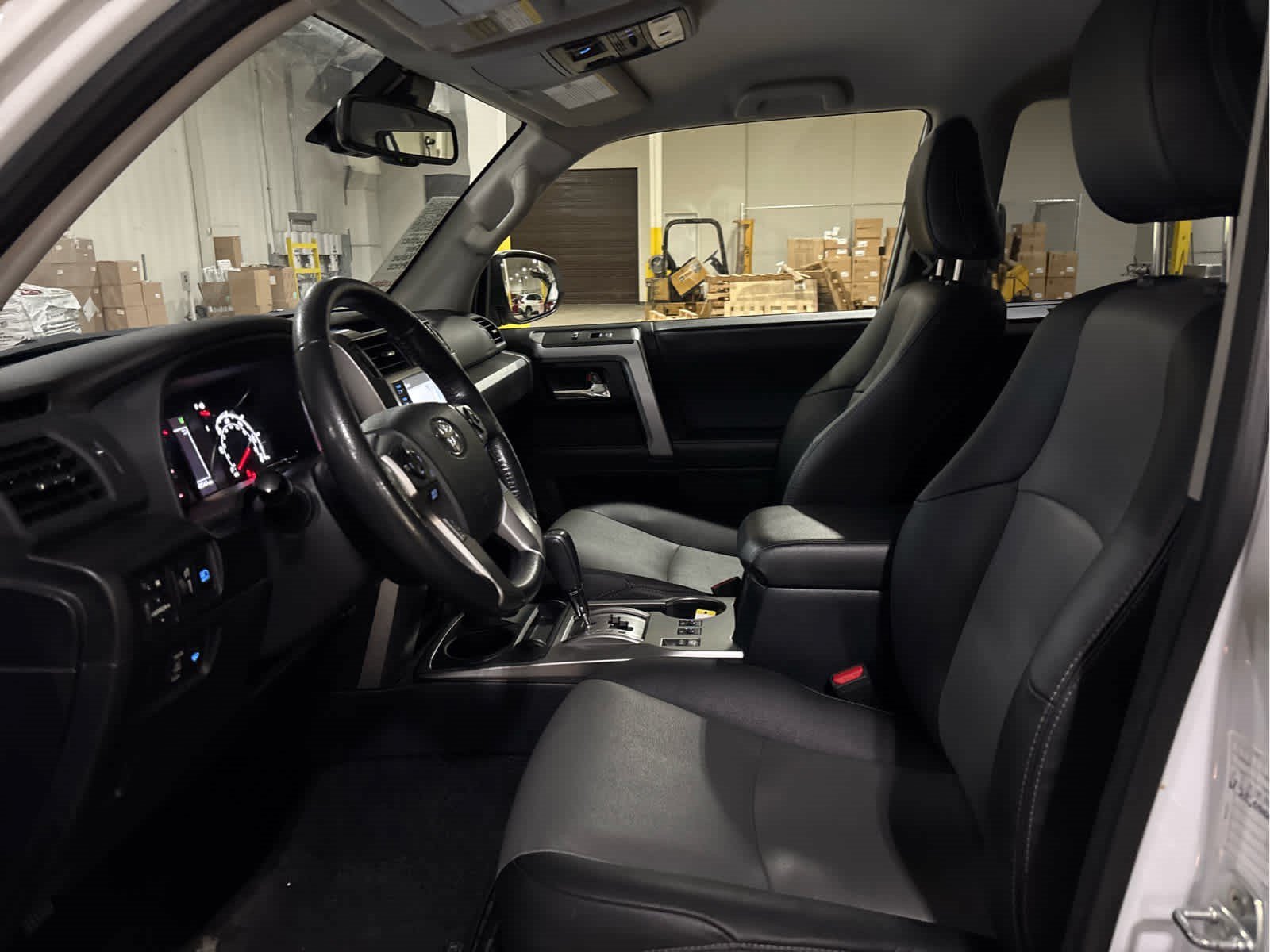 Used 2024 Ice Cap Toyota SR5 Premium image 9