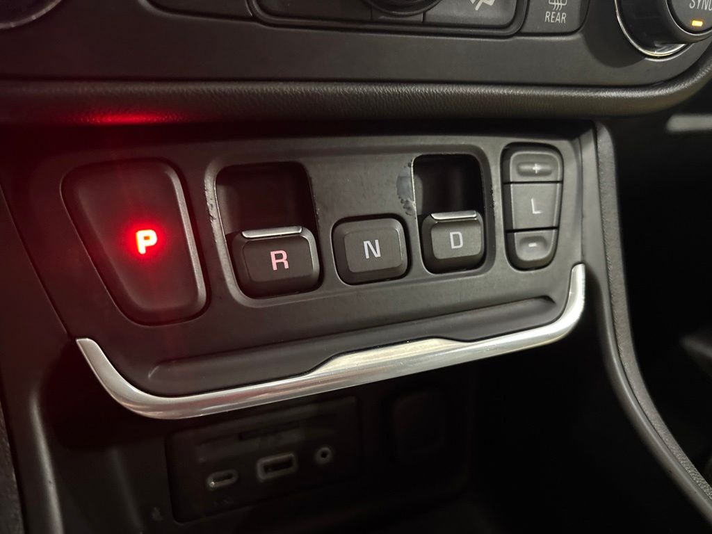 Used 2018 Red GMC Denali image 27