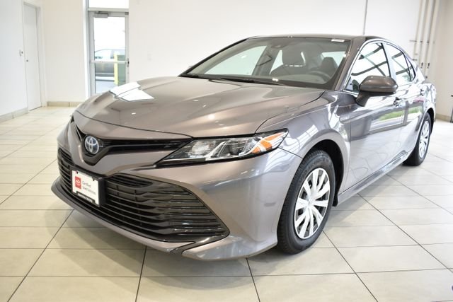 Certified Used 2018 Gray Toyota LE image 4
