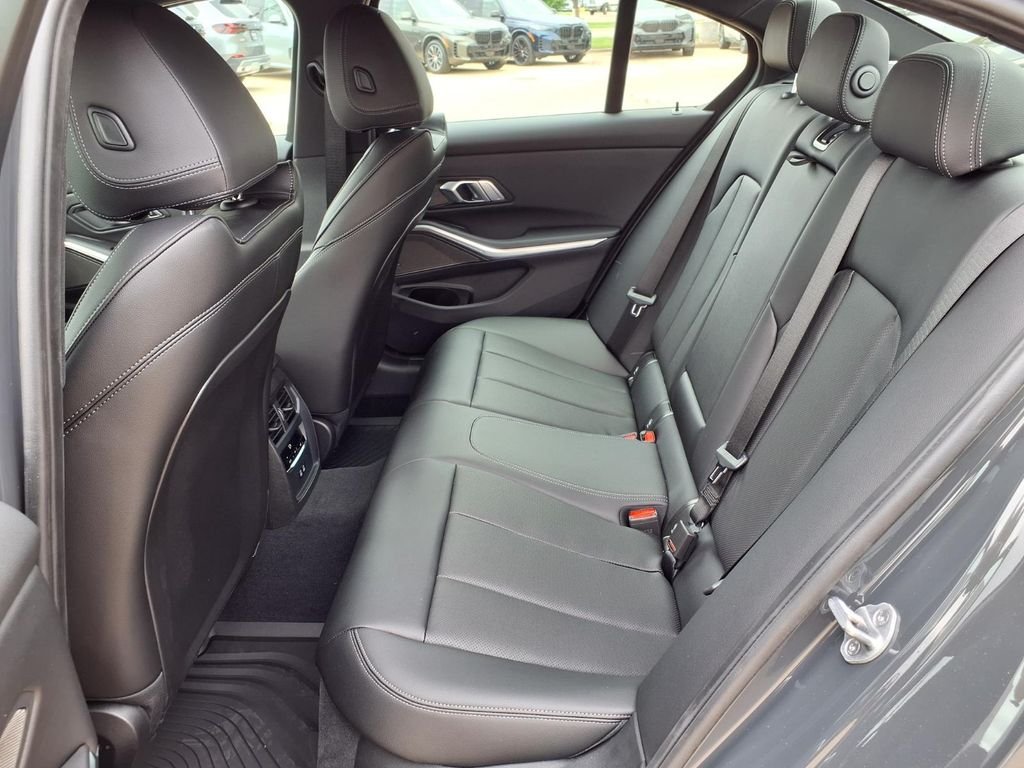 New 2026 Dravit Grey Metallic BMW 330i xDrive image 14