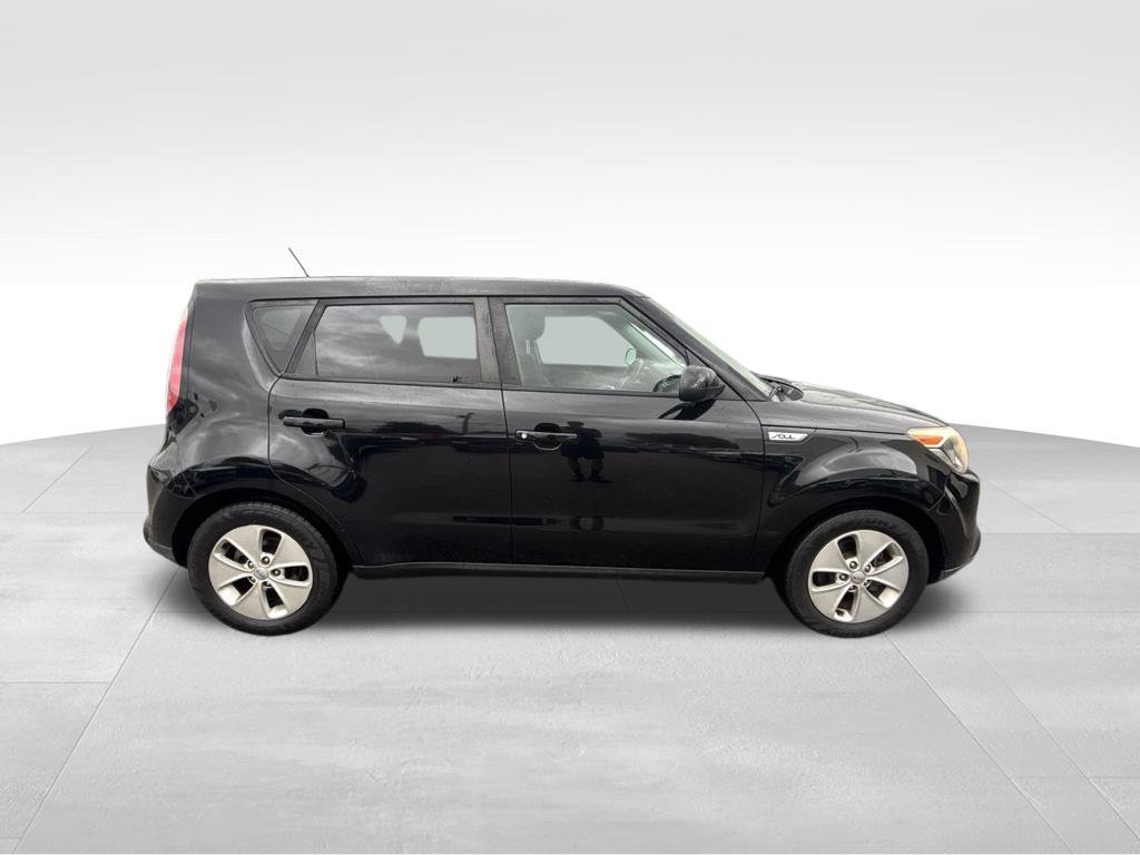Used 2016 Black Kia Base image 8