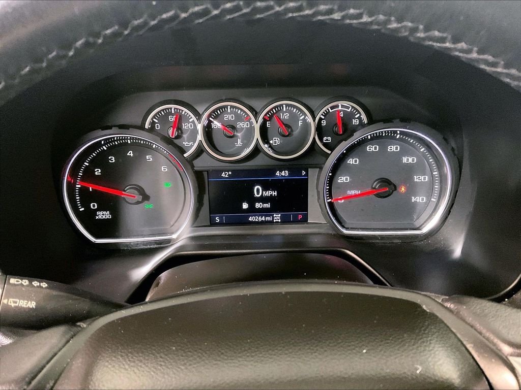 Used 2021 Gray Chevrolet Z71 image 26