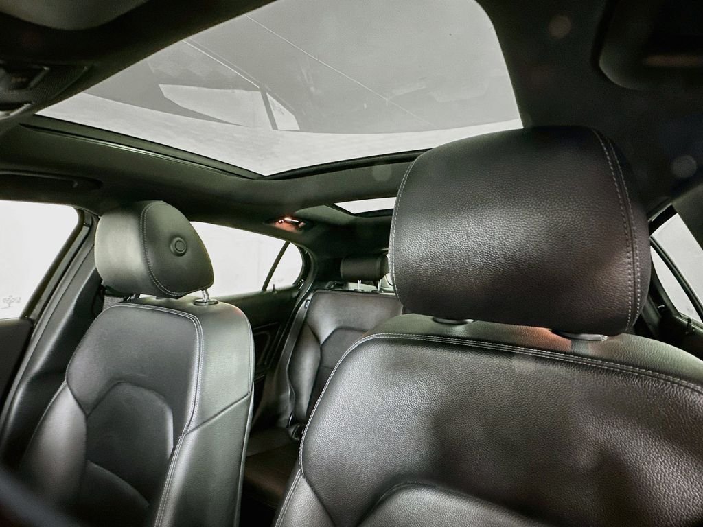 Certified Used 2020 Black Mercedes-Benz GLA 250 image 19