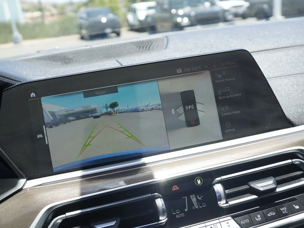 Certified Used 2022 Black BMW xDrive40i image 16