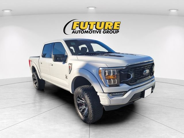 Used 2021 White Ford XLT image 1