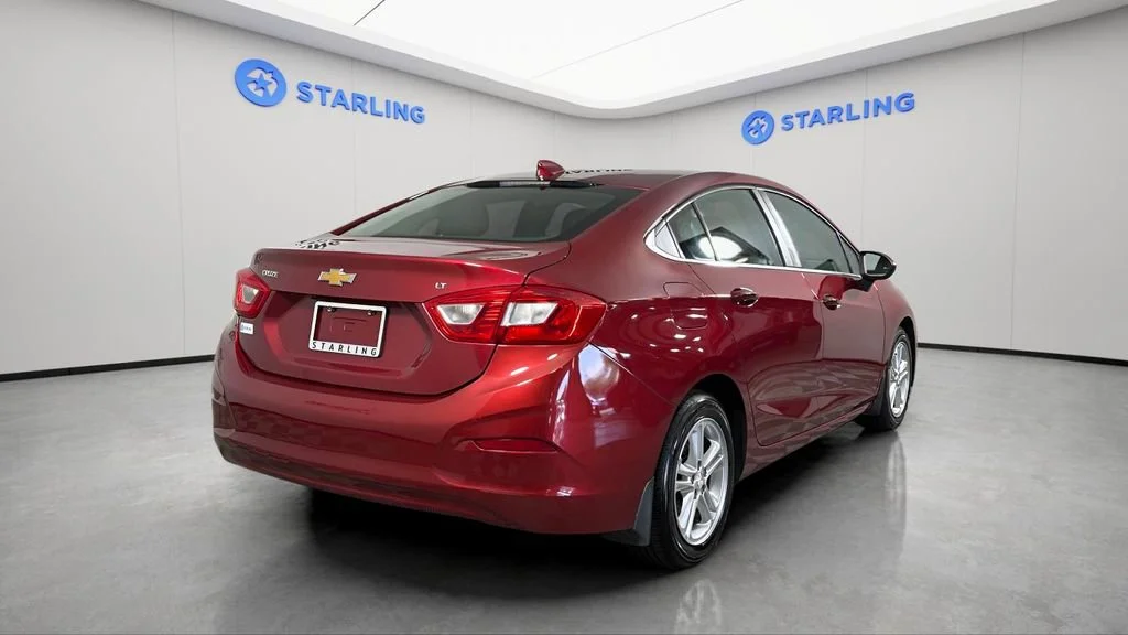 Used 2017 CAJUN RED TINTCOAT Chevrolet LT image 9