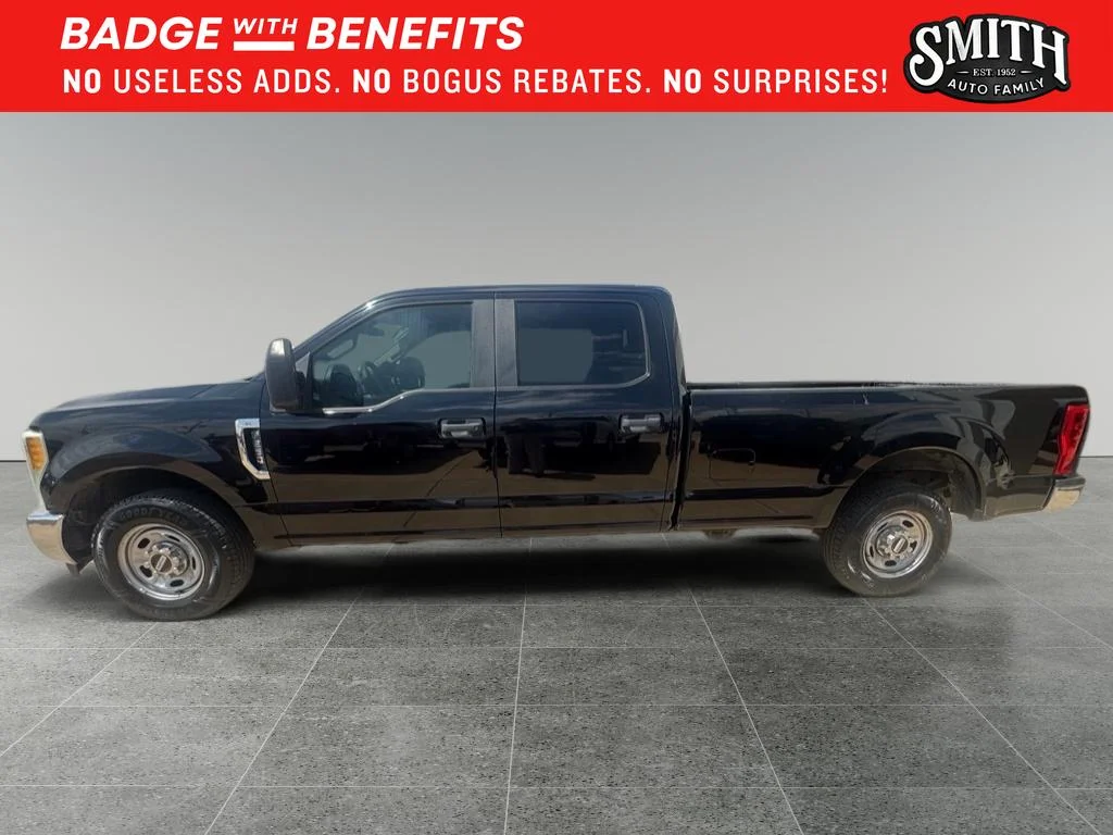 Used 2017 Shadow Black Ford XL image 5