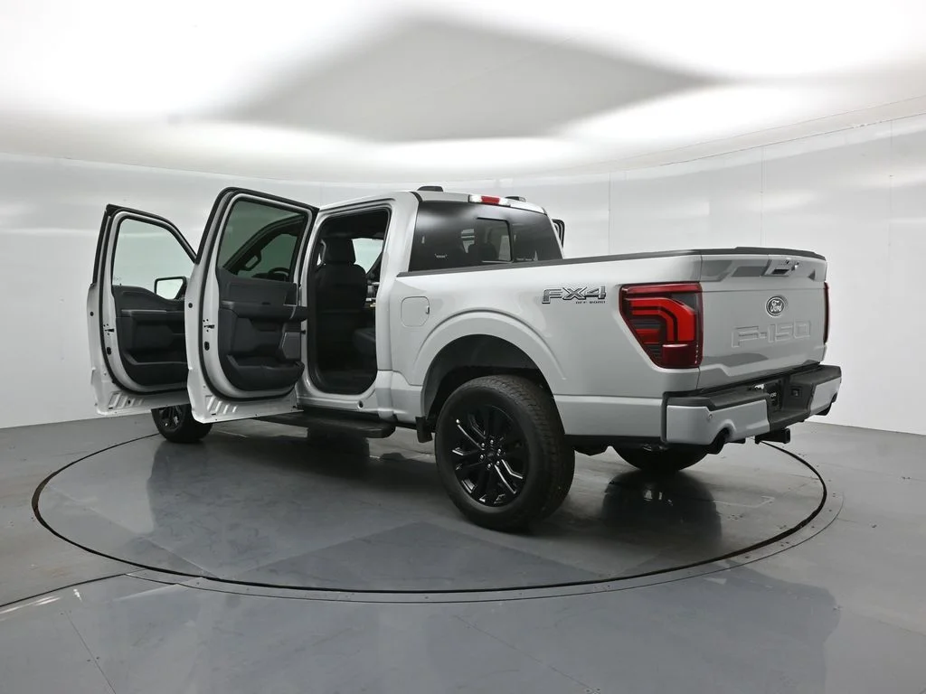 New 2026 Avalanche Ford Lariat image 33