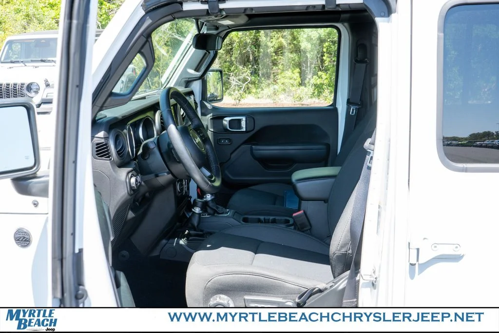 Used 2022 Bright White Clearcoat Jeep Unlimited Sport S image 18
