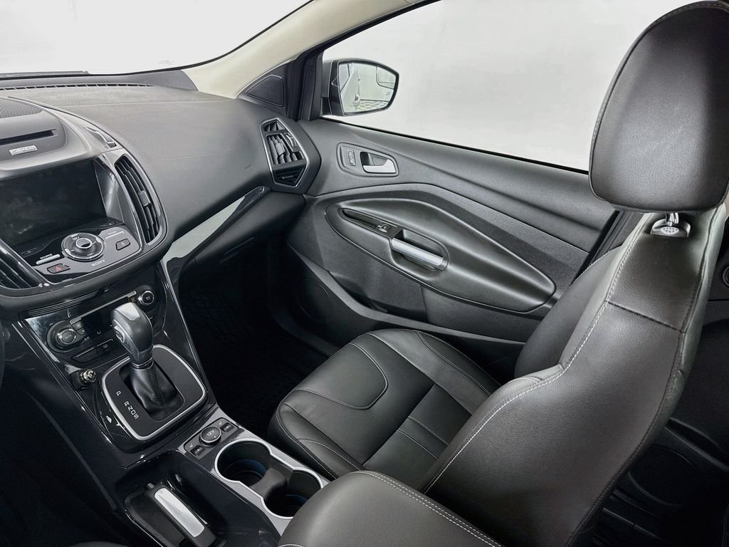 Used 2013 Silver Ford Titanium image 23