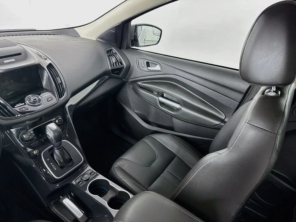 Used 2013 Ingot Silver Ford Titanium image 23