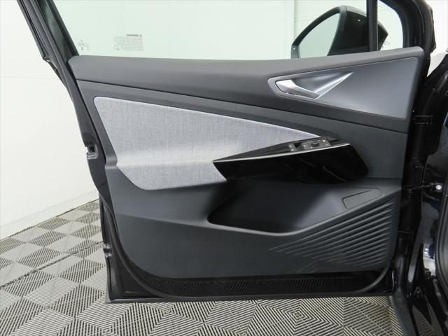 New 2026 Deep Black Pearl Volkswagen Pro image 22