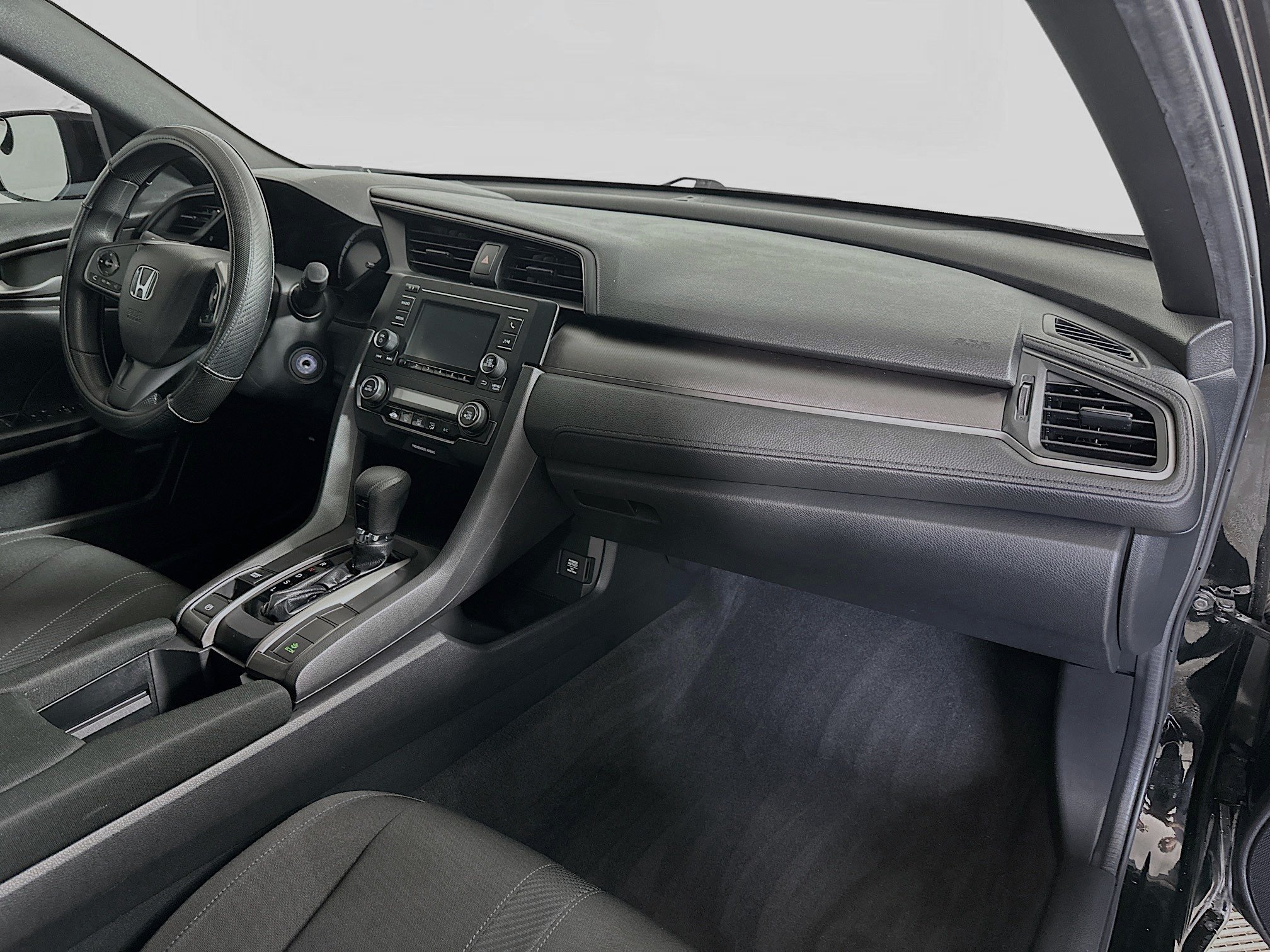 Used 2018 Black Honda LX image 25