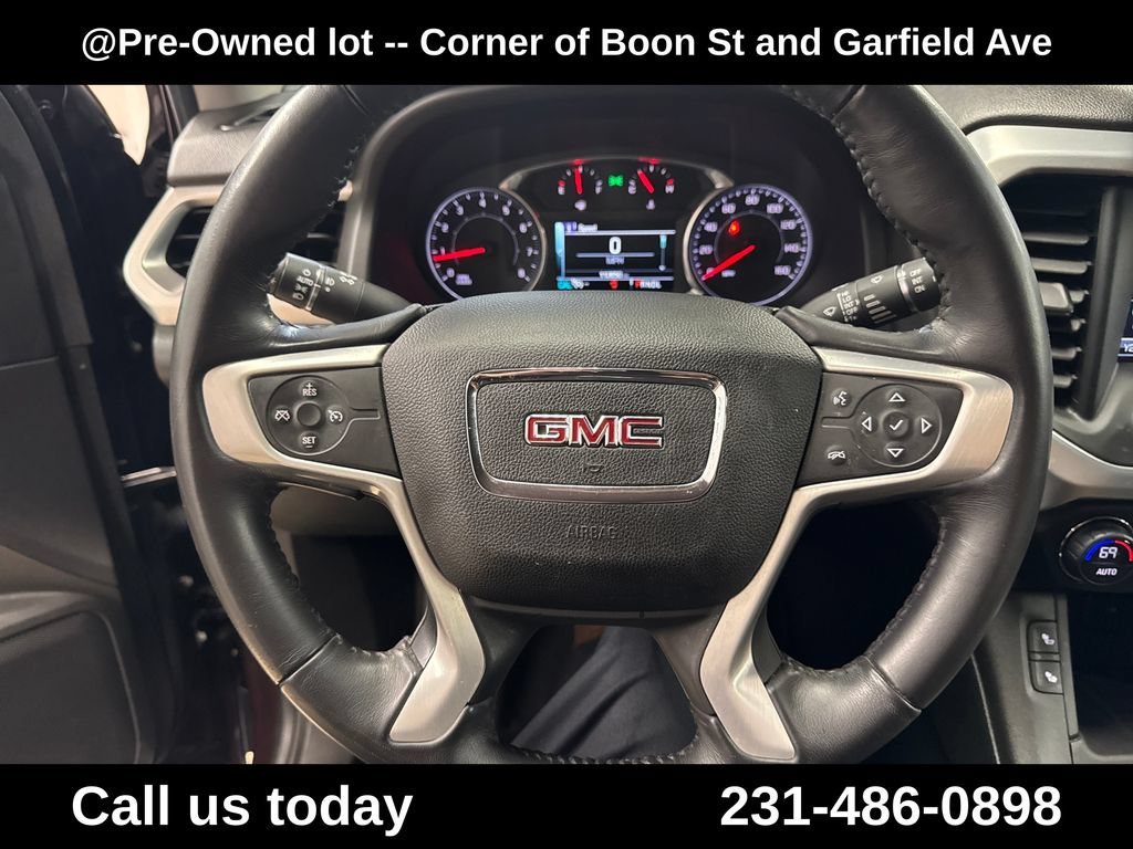 Used 2017 BLACK CHERRY METALLIC GMC SLE image 20