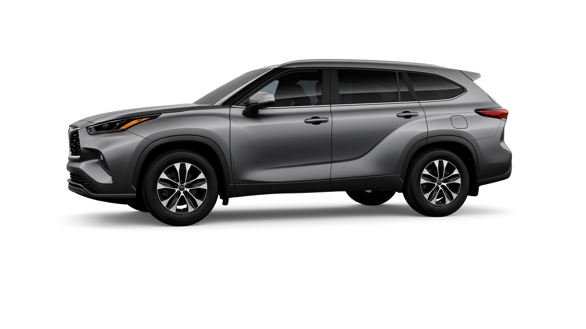 New 2026 Heavy Metal Toyota XLE image 3