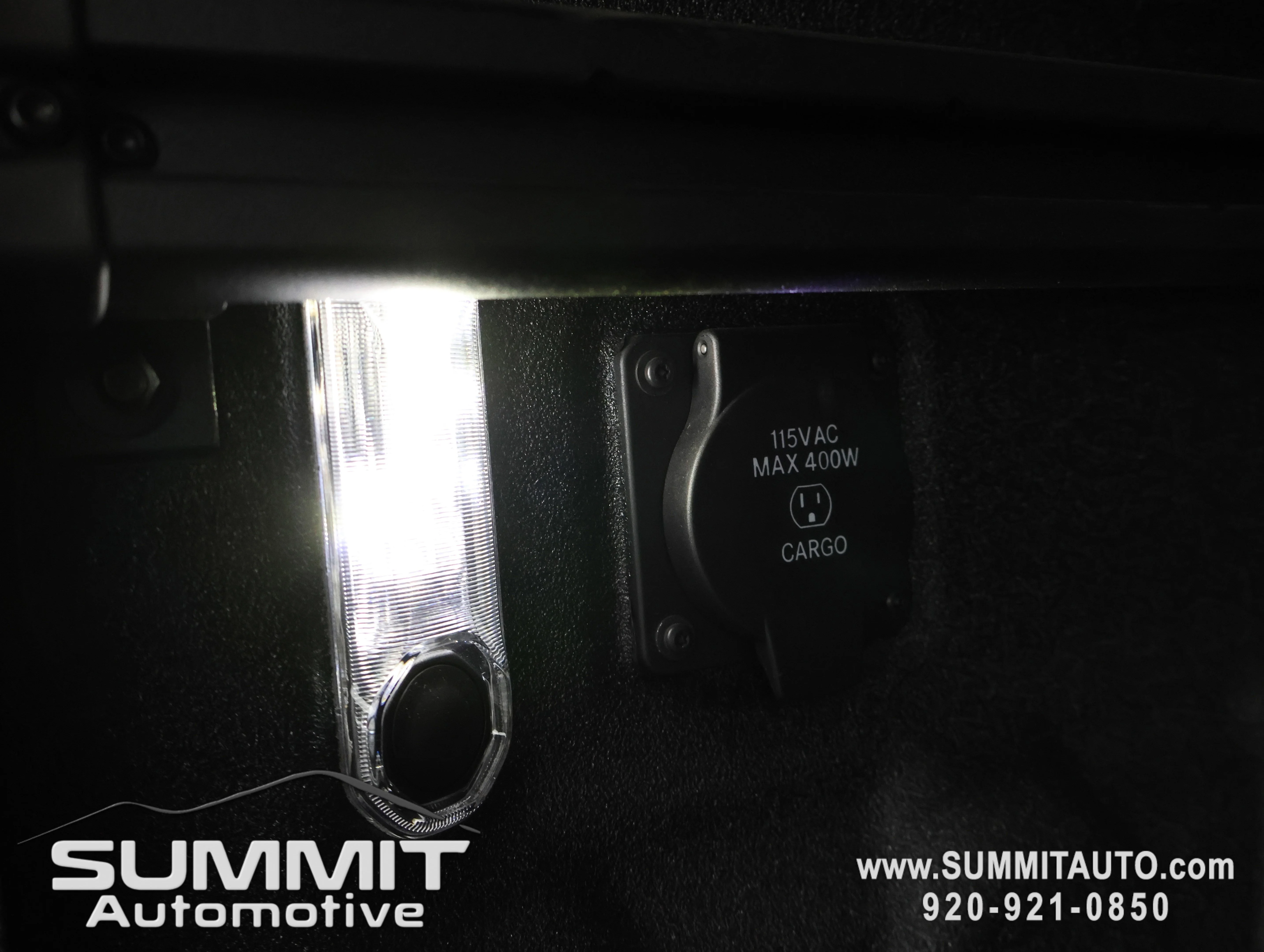New 2026 Diamond Black Crystal Pearl-Coat Exterior Paint RAM Limited image 36