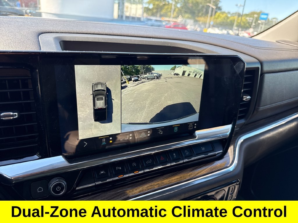 Used 2022 White Chevrolet RST image 19