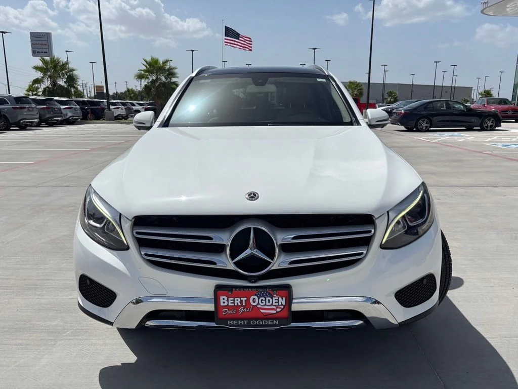 Used 2019 White Mercedes-Benz GLC 300 image 1