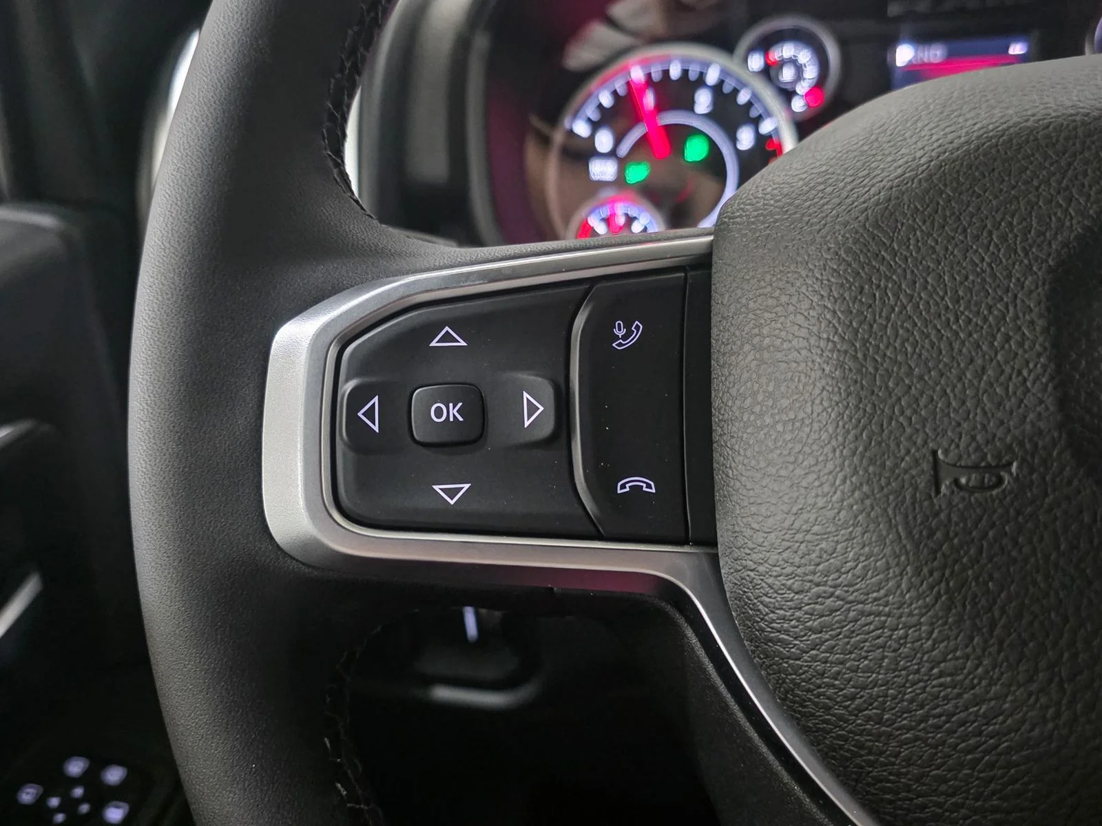 2026 RAM 3500 Big Horn - Photo 35