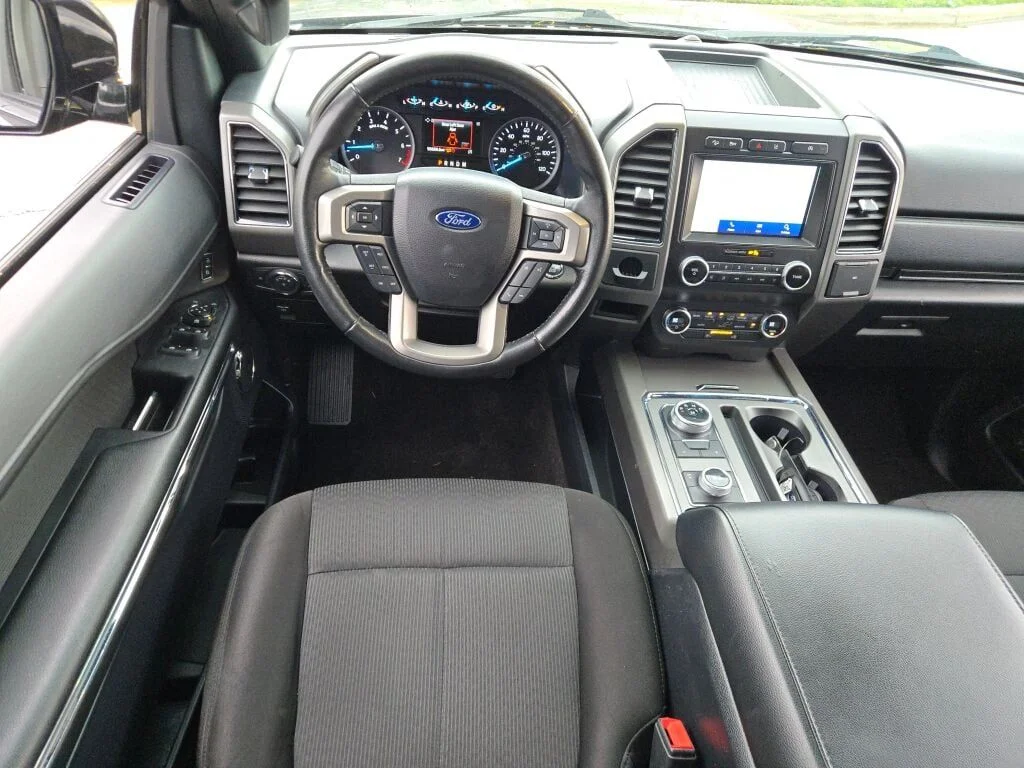 Used 2021 Black Ford XLT image 18