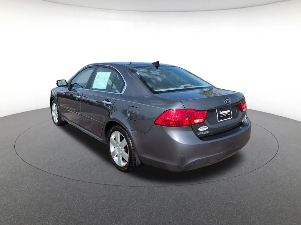 Used 2009 Gray Kia EX image 10