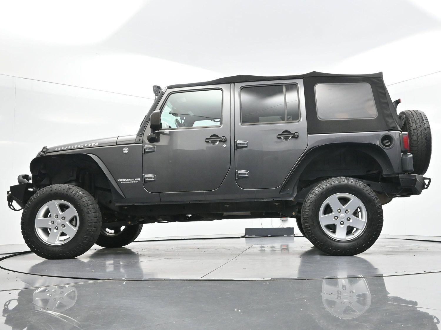 Used 2017 Granite Crystal Metallic Clearcoat Jeep Rubicon image 42