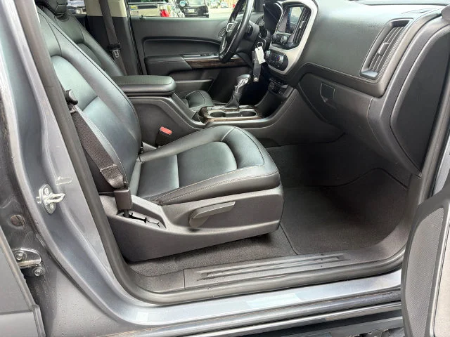 Used 2022 SATIN STEEL METALLIC GMC 4WD Elevation image 13